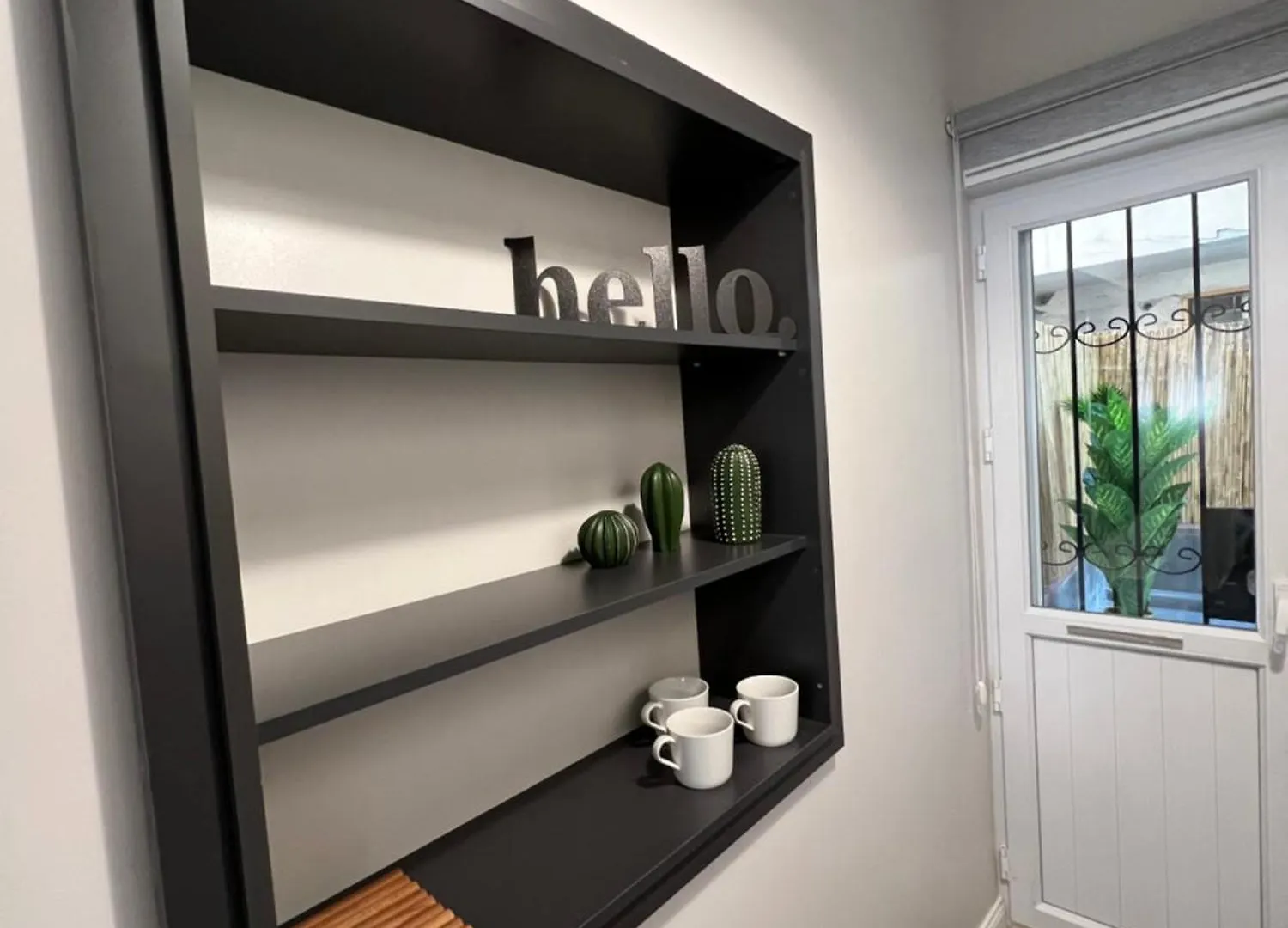 Comfy 1-Bedroom With A Terrace Rental In Kadikoey Istanbulská provincie